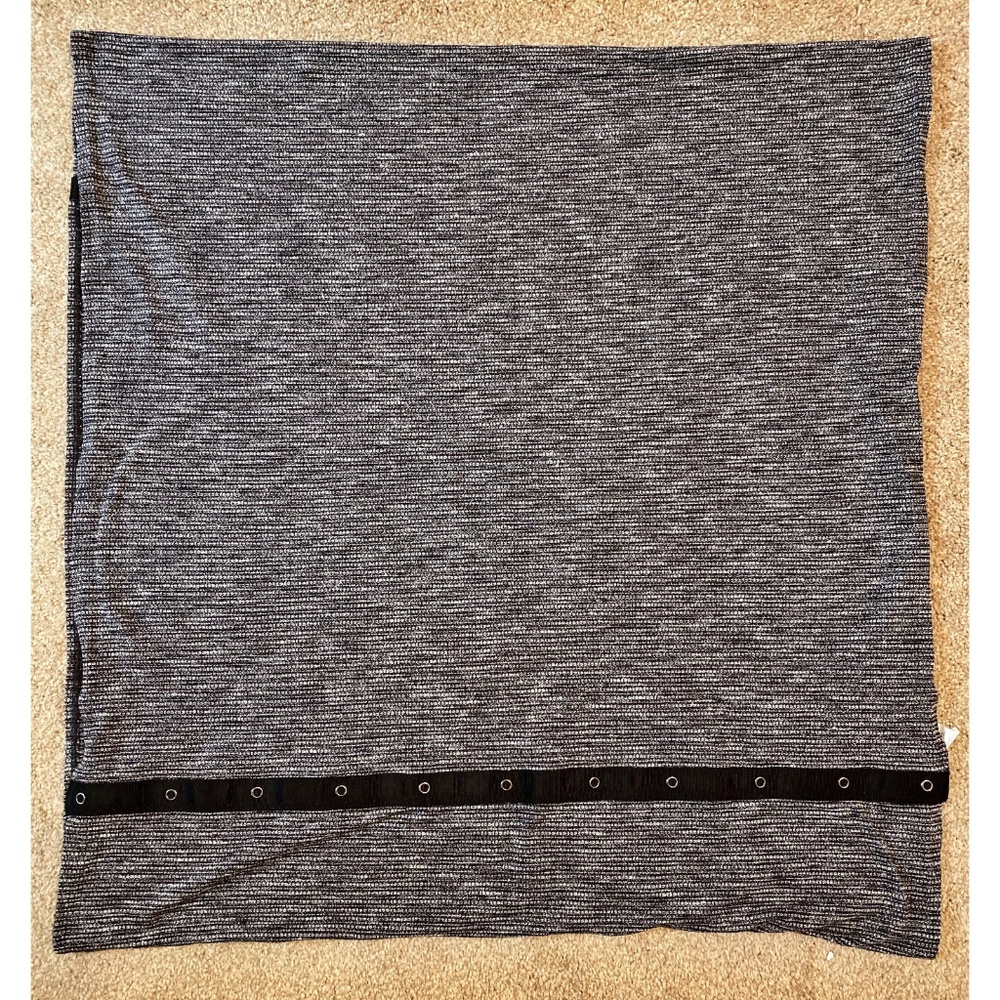 Lululemon Vinyasa Scarf in Coco Pique Black White - Picture 3 of 4